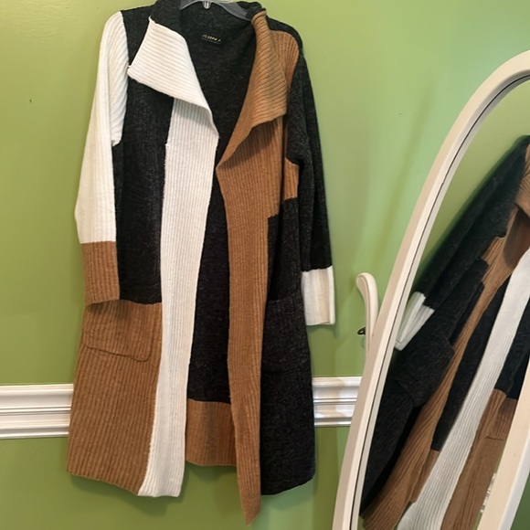 EUC Joseph A Color Block Cardigan - Picture 3 of 8